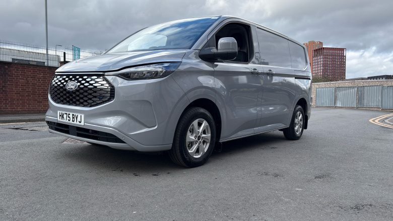 Ford Transit Custom E-320 L1 Rwd 100kW 65kWh H1 Van Limited Auto